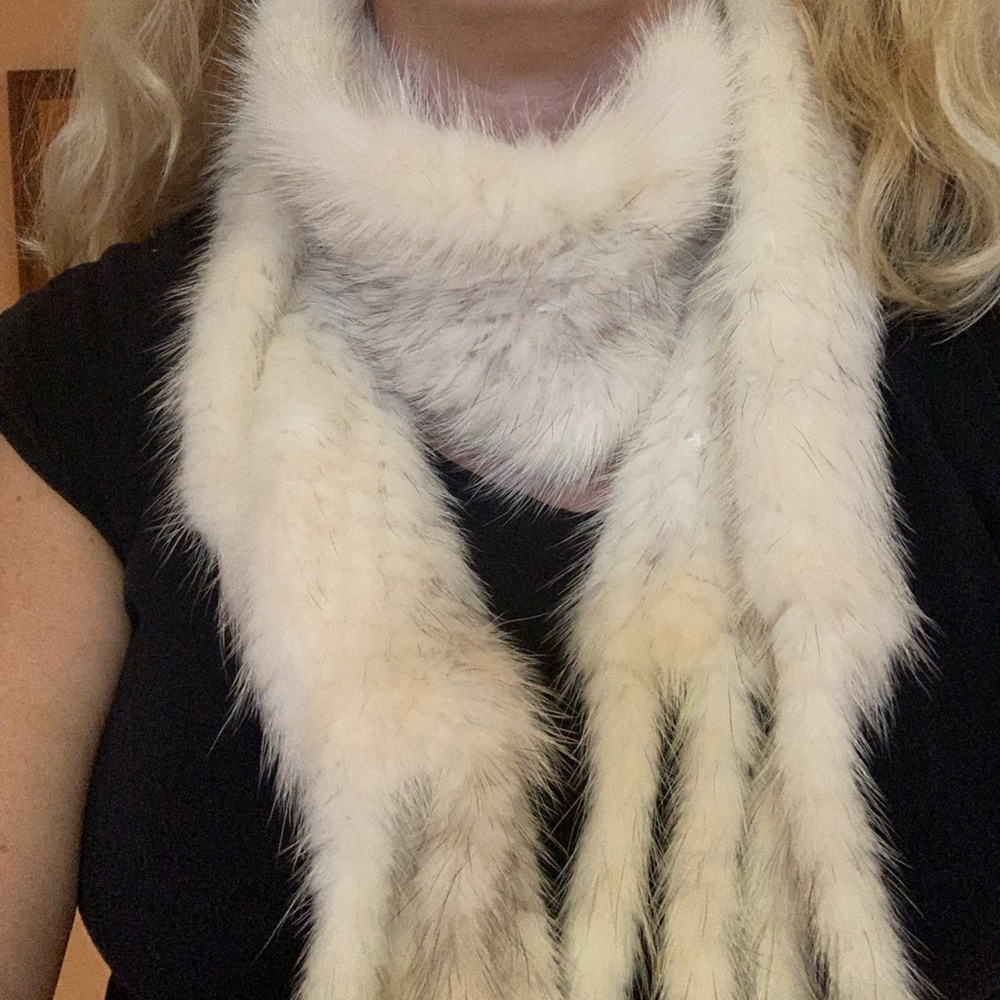 White knit mink scarf